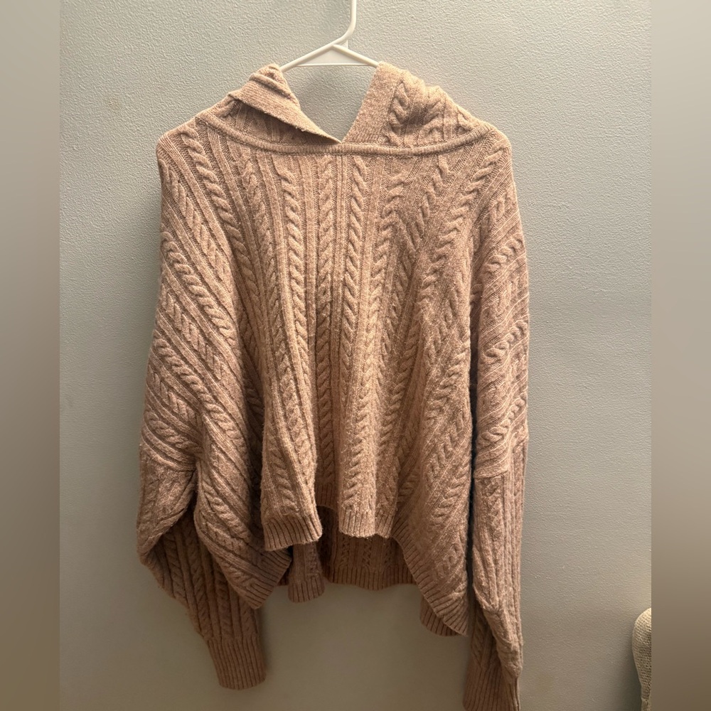 Express Women’s Large Pink Cable Knit Hooded Oversized Cropped Sweater